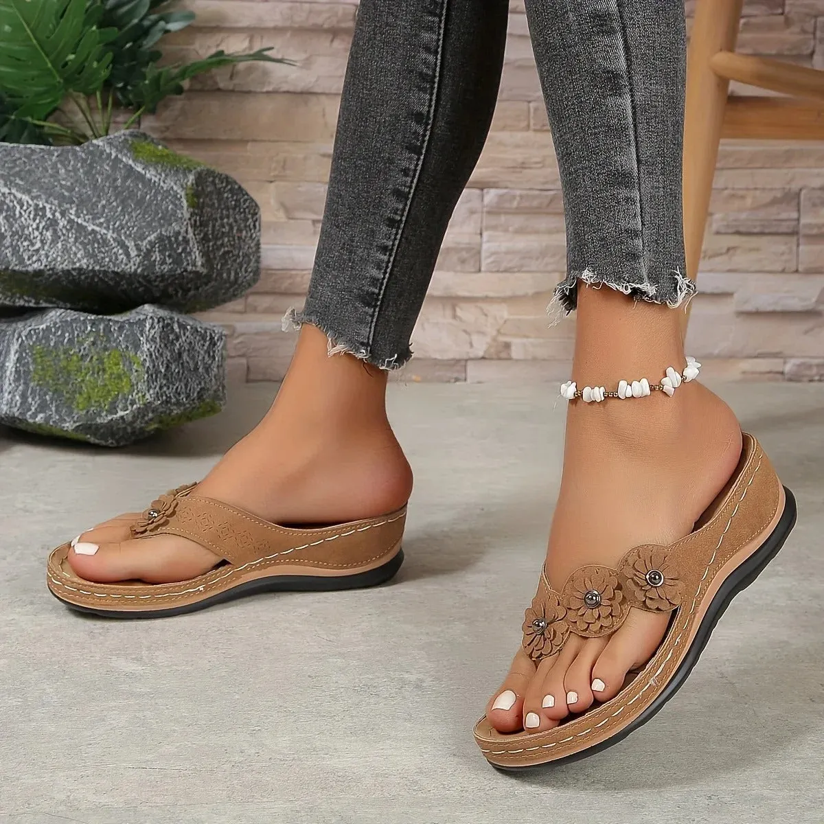 Blommiga slip-on-strandtofflor fr kvinnor