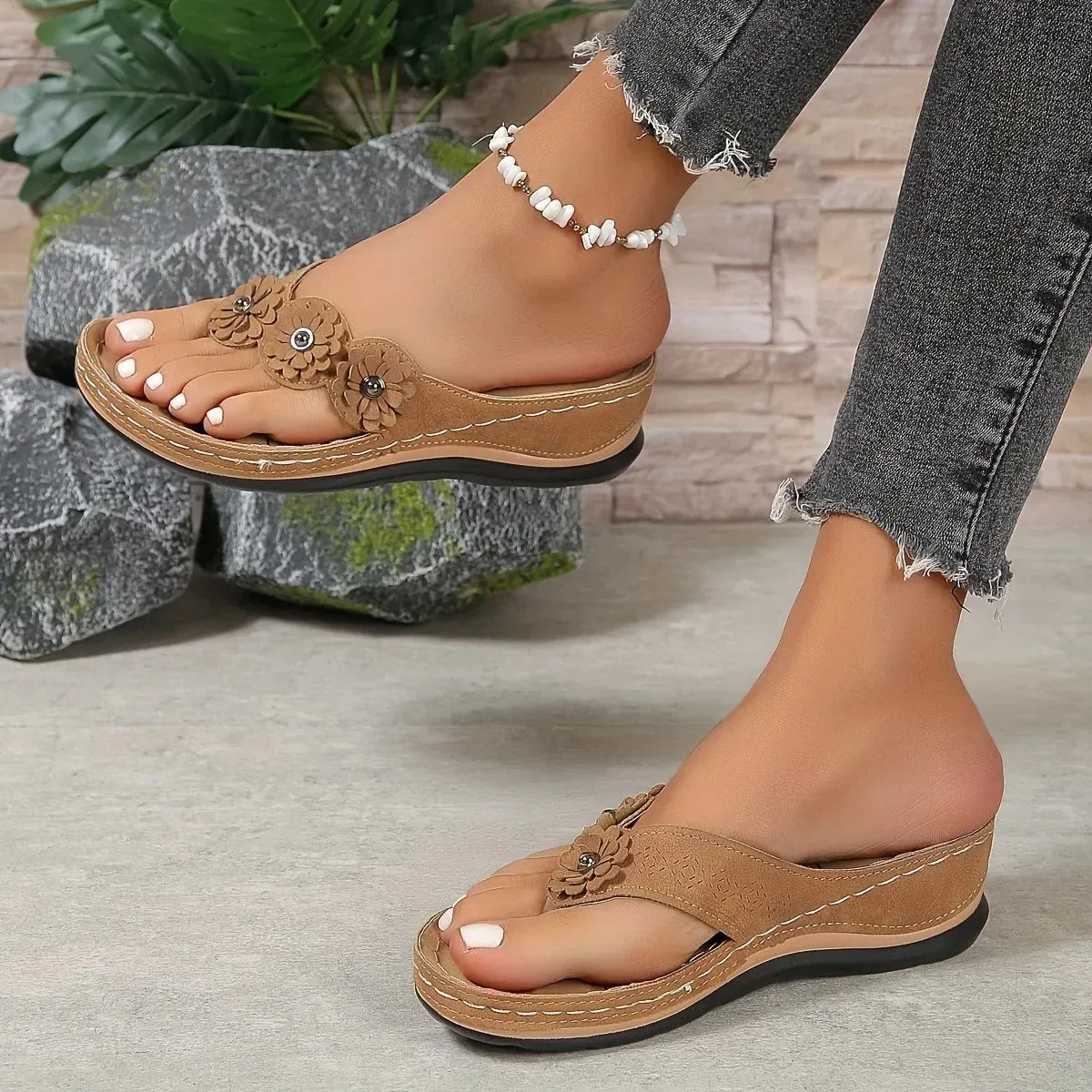 Blommiga slip-on-strandtofflor fr kvinnor