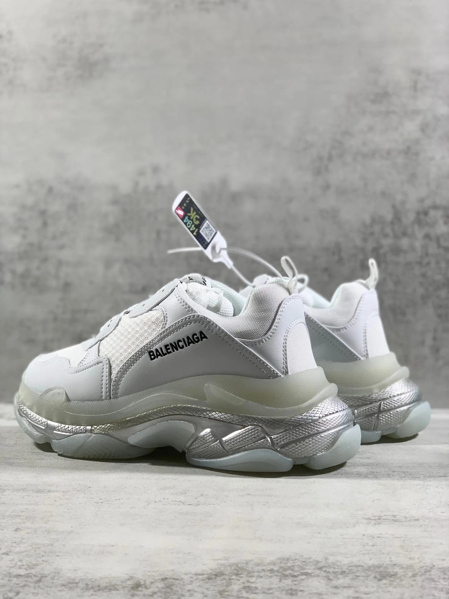 SE946 Women's Triple S Clear Sole